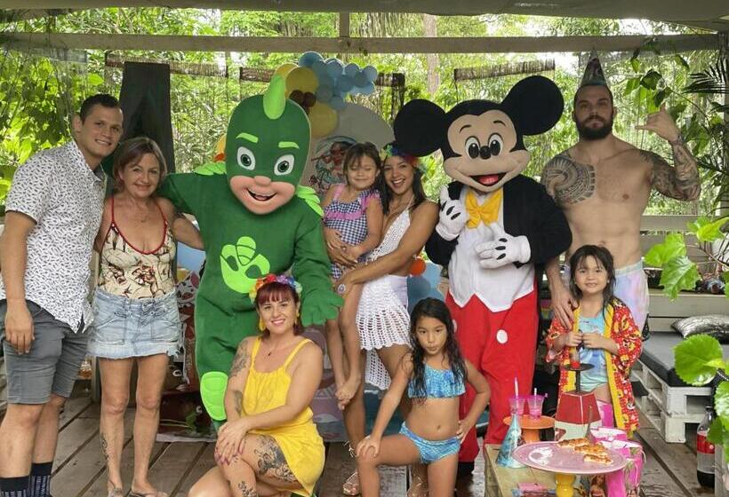 Отель Monkey Lodge Panama