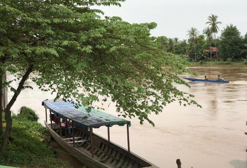 Pensjonat Somphamit Guesthouse