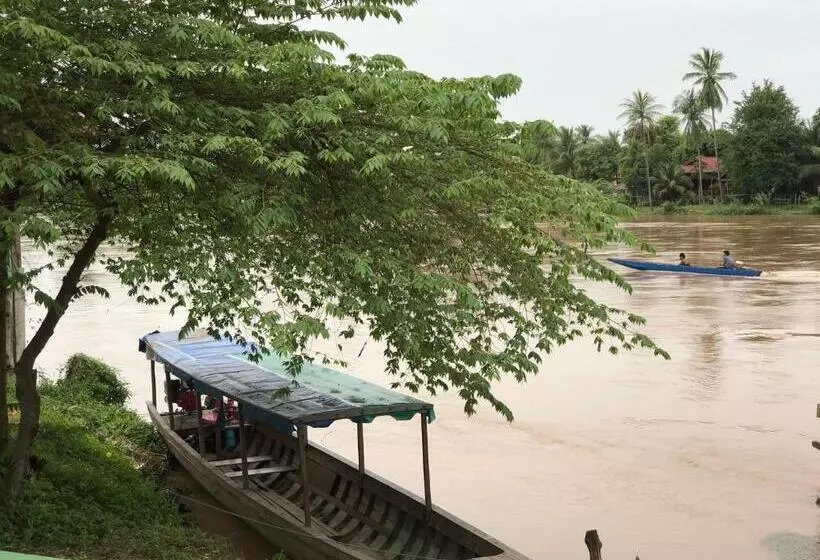 Majatalo Somphamit Guesthouse