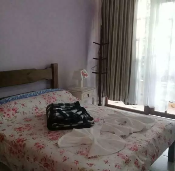 Majatalo Sítio Canoas