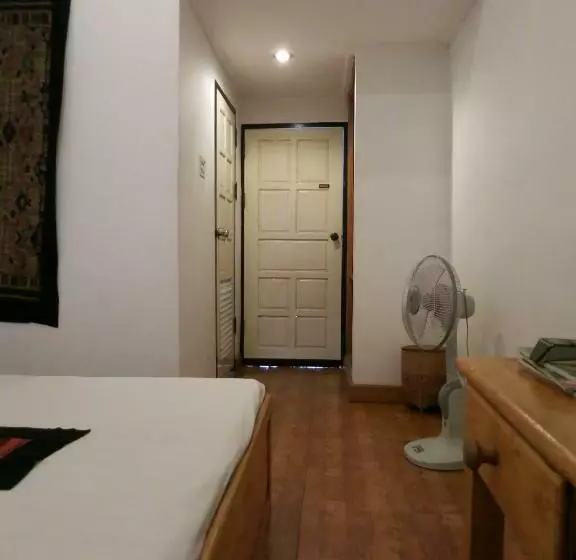 Majatalo The Hillside Residence