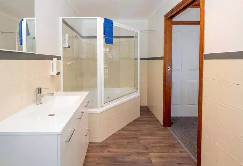 Kitty S Cottages   Managed By Big4 Strahan Holiday Retreat