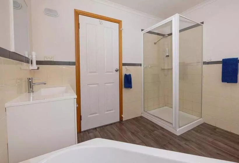 Kitty S Cottages   Managed By Big4 Strahan Holiday Retreat