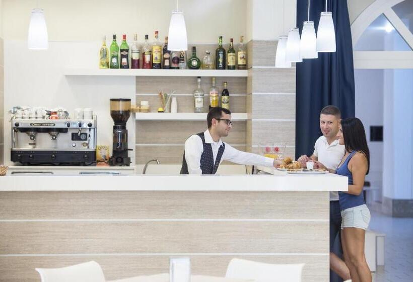 בית מלון כפרי Dei Bizantini & Villaggio Campo Dei Messapi