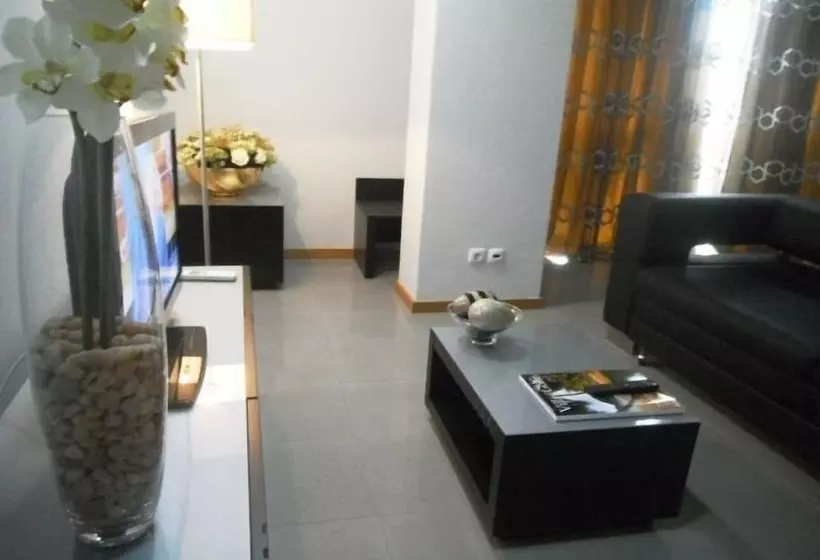 Aparthotel Tropicana