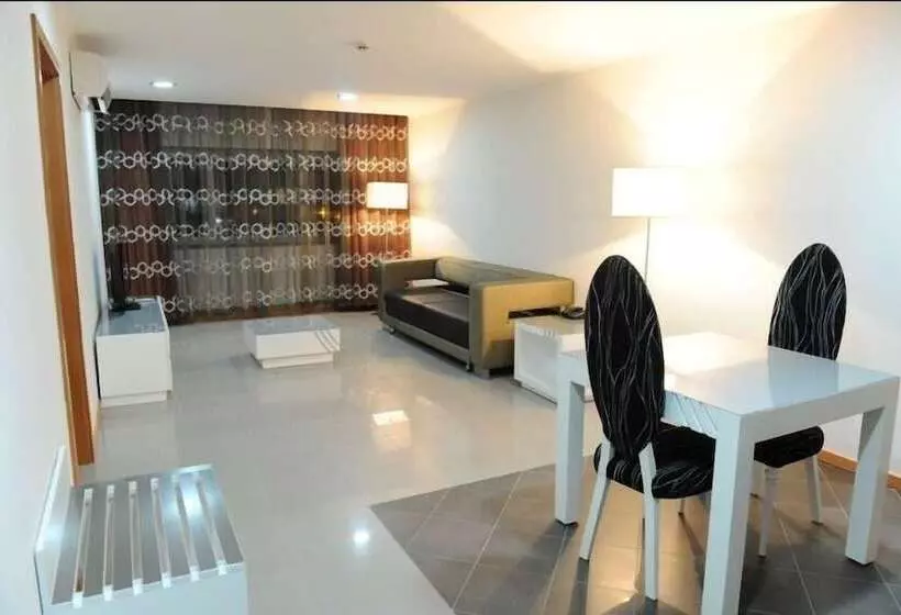 Aparthotel Tropicana