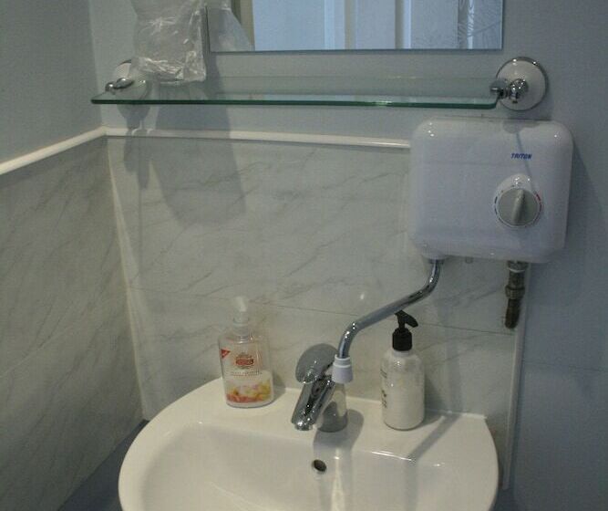 Bed and Breakfast Wayfarer Guest House