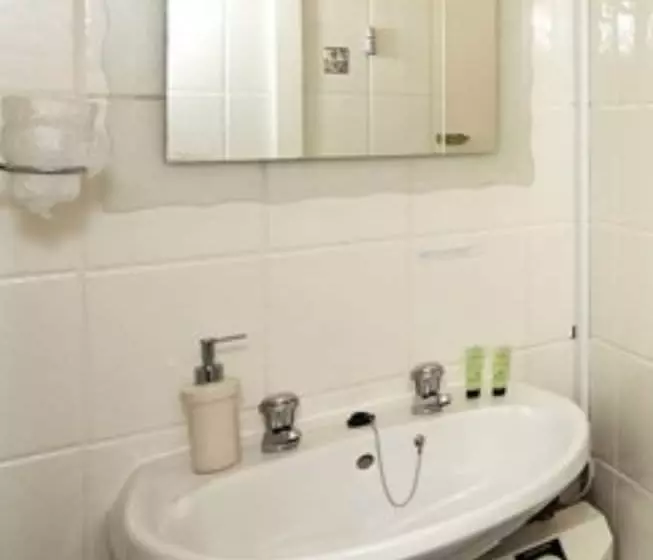 Bed and Breakfast Wayfarer Guest House