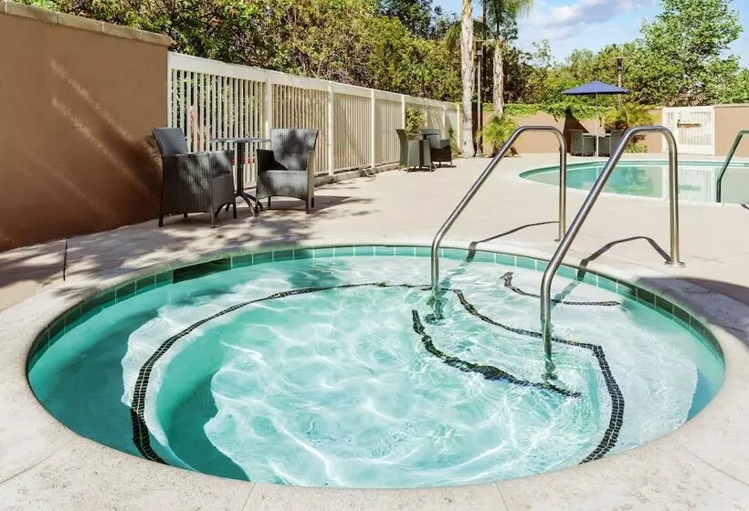 Hampton Inn & Suites Thousand Oaks, Ca