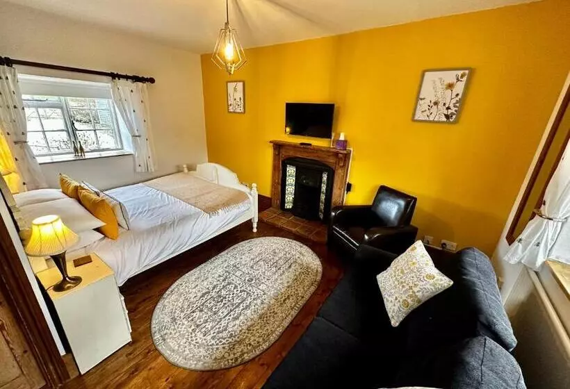 Home Farm Bed & Breakfast