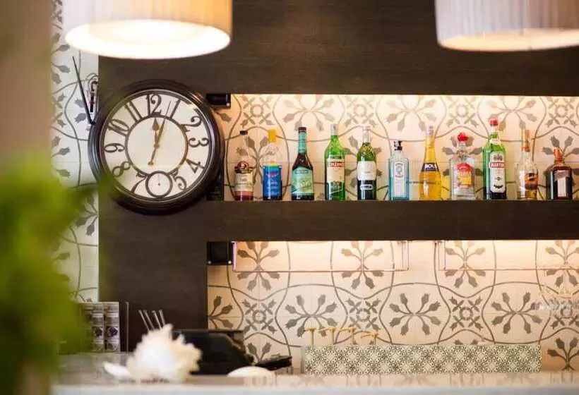 هتل Aphrodite Inn Bangkok