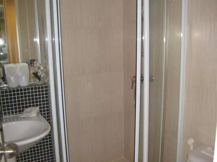 هتل Aphrodite Inn Bangkok