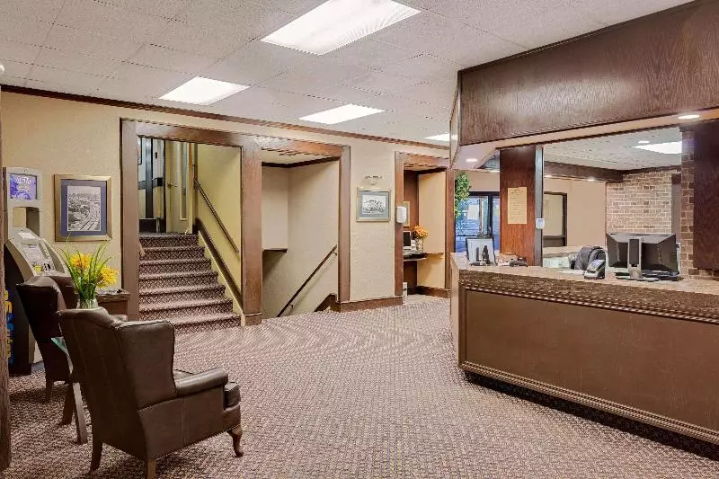 호텔 Baymont By Wyndham Edson