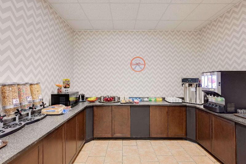 호텔 Baymont By Wyndham Edson