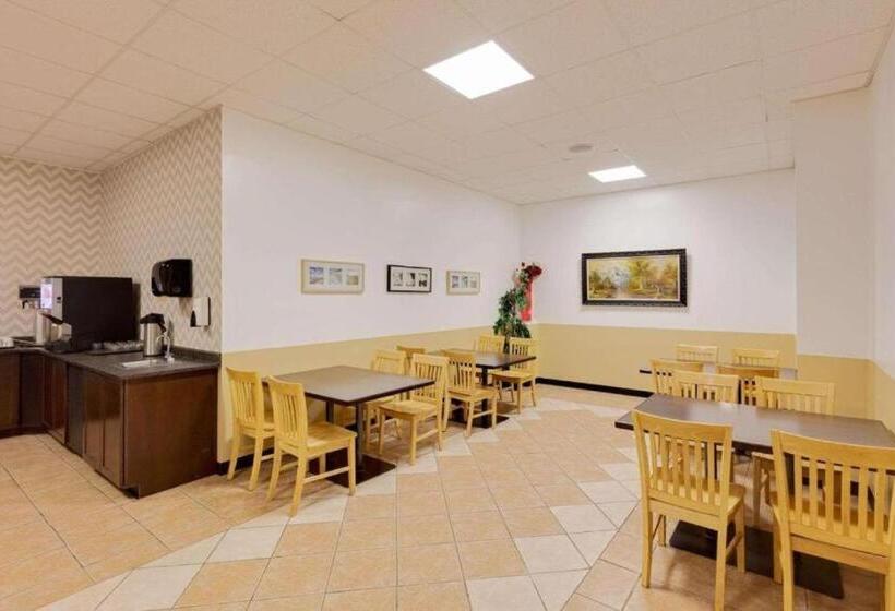 호텔 Baymont By Wyndham Edson