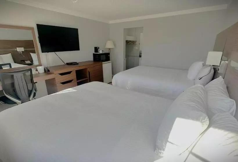 호텔 Baymont By Wyndham Edson