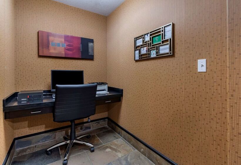 호텔 Best Western Bonnyville Inn & Suites