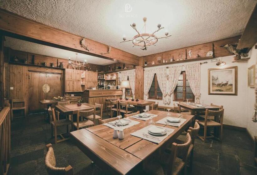 Hotel Bourazani Wild Life Resort