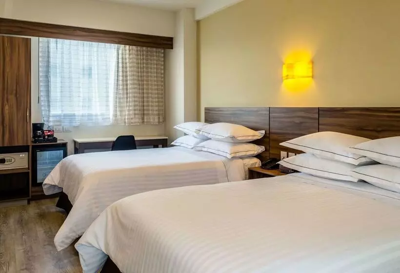 Szálloda Crown Victoria