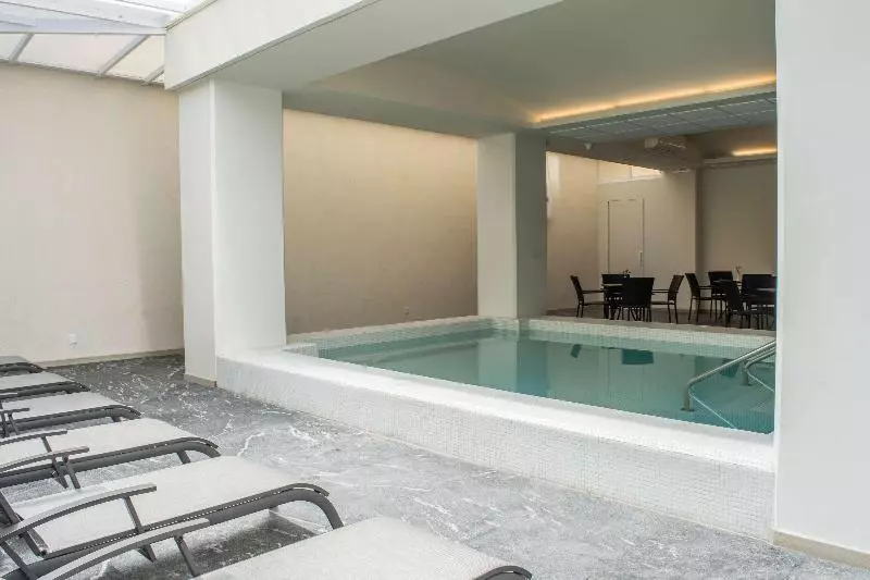 Szálloda Crown Victoria