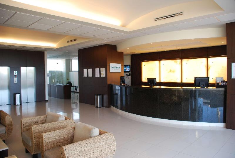 هتل Crown Victoria