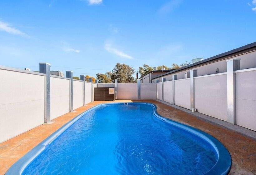 فندق Econo Lodge Moree Spa Motor Inn