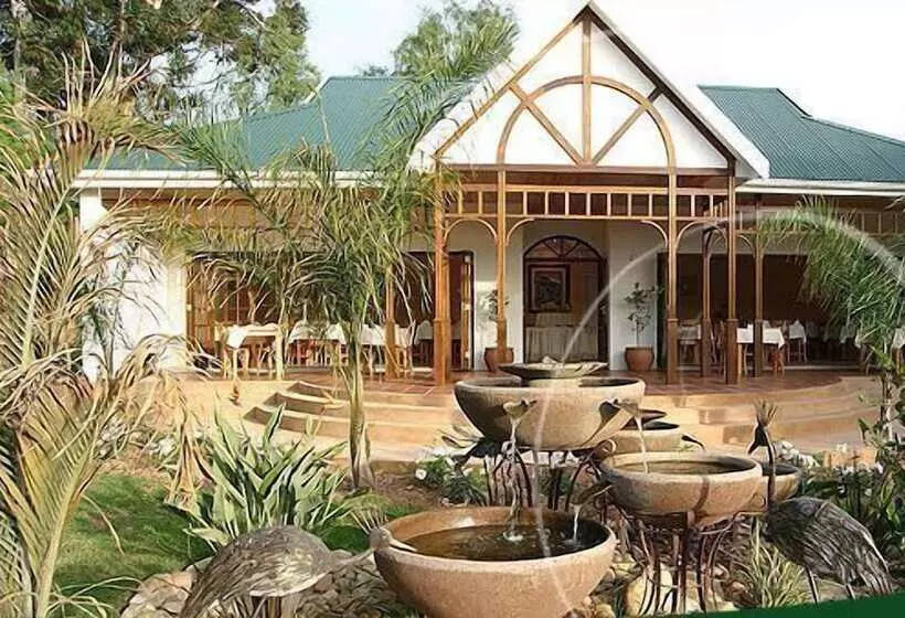 בית מלון כפרי Hlangana Lodge