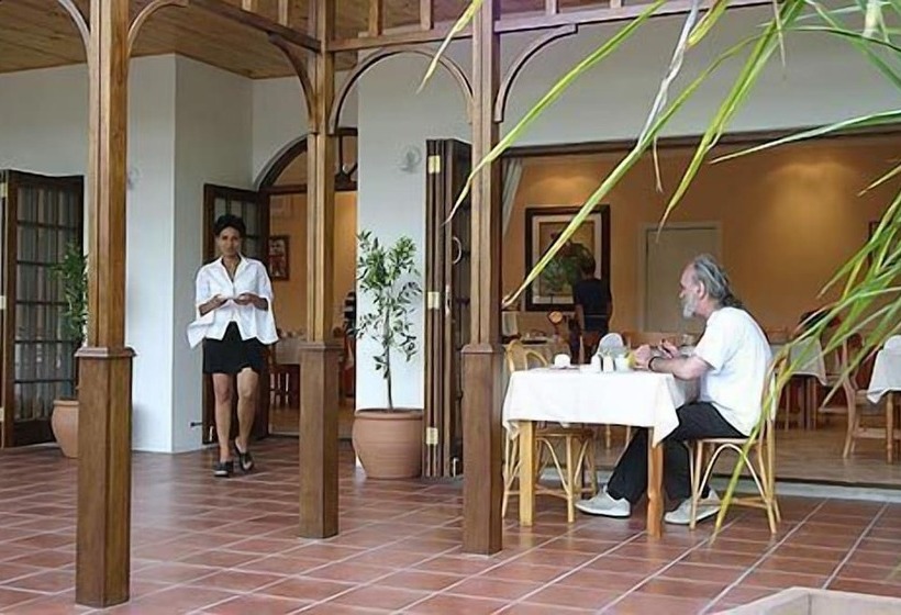 בית מלון כפרי Hlangana Lodge