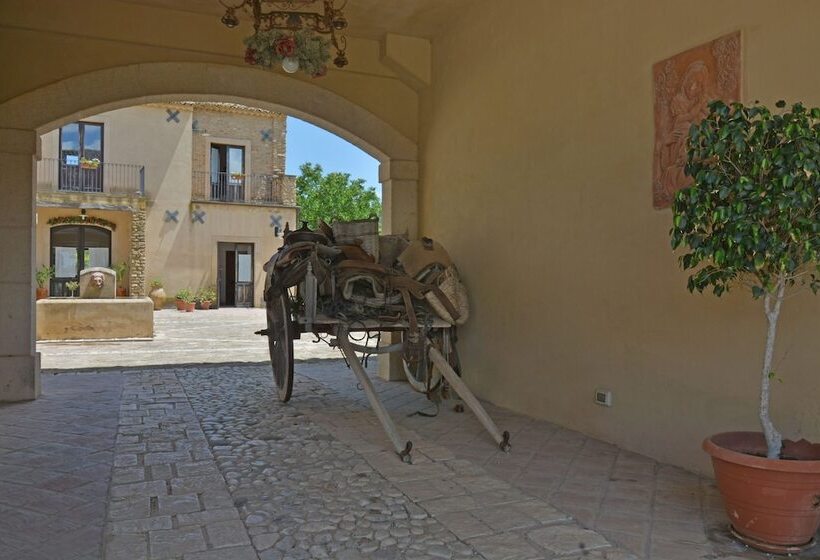 هتل Il Casale Delle Rose