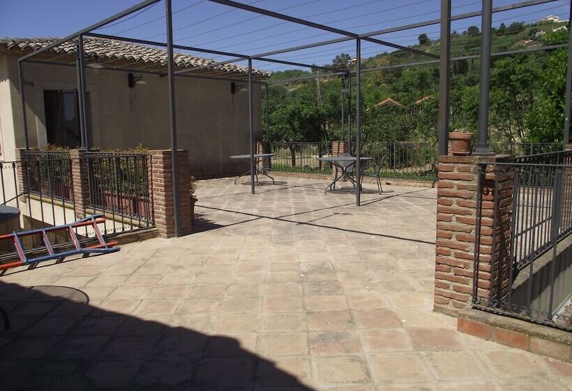 هتل Il Casale Delle Rose