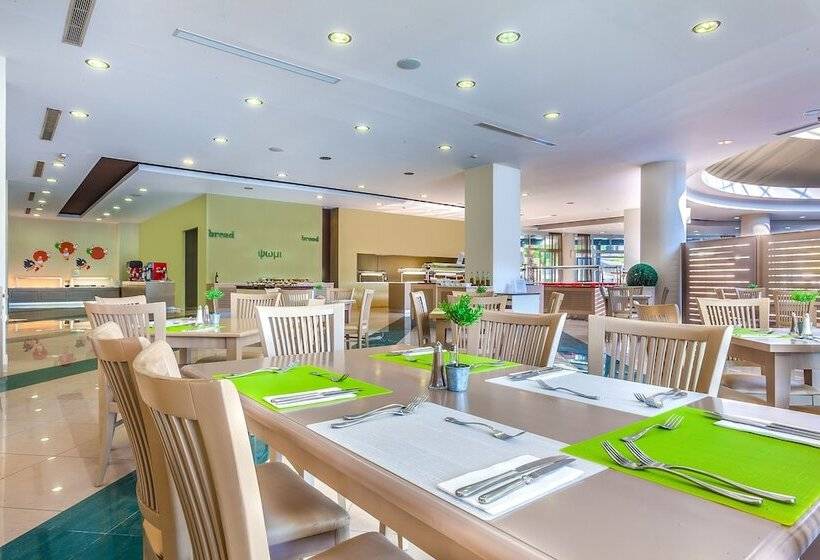 ホテル Kipriotis Maris Suites