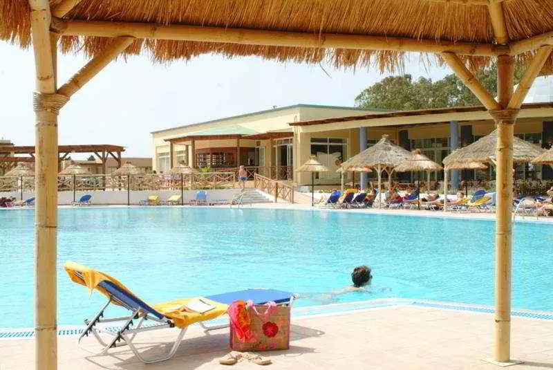 酒店 Kipriotis Maris Suites