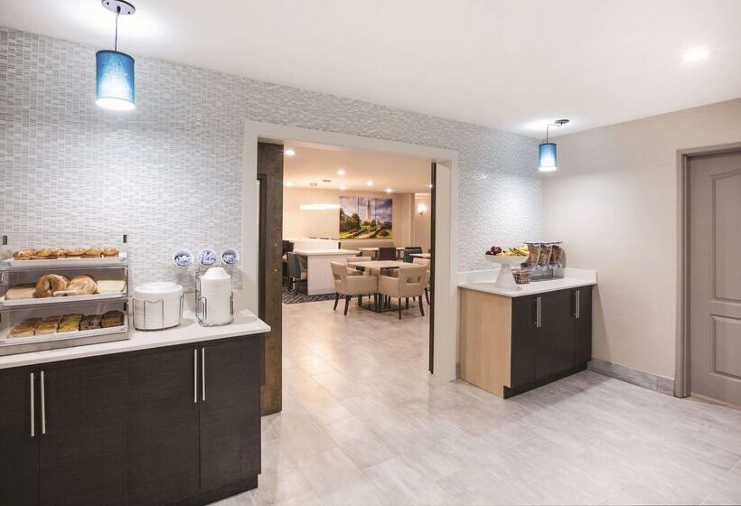 酒店 La Quinta By Wyndham Walker   Denham Springs