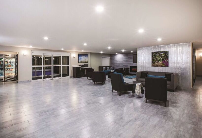 酒店 La Quinta By Wyndham Walker   Denham Springs