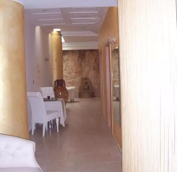 هتل Madonna Delle Grazie