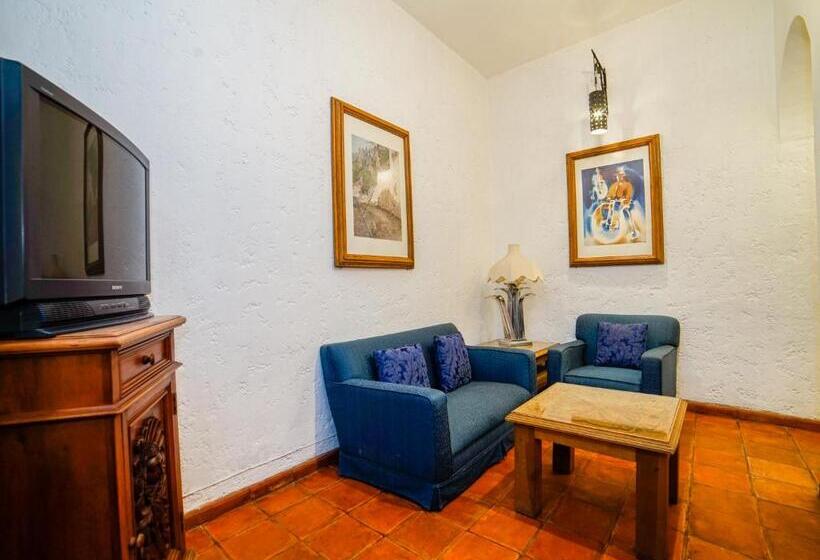 هتل Mansión Virreyes By Rotamundos