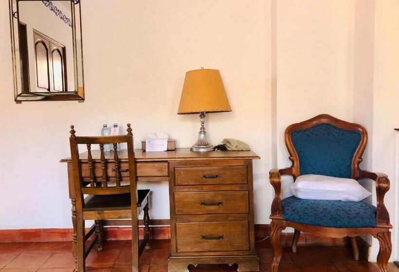 هتل Mansión Virreyes By Rotamundos