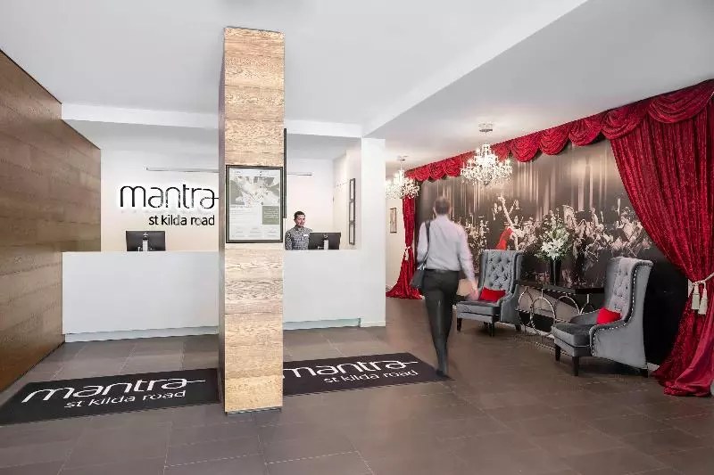 هتل Mantra St Kilda Road