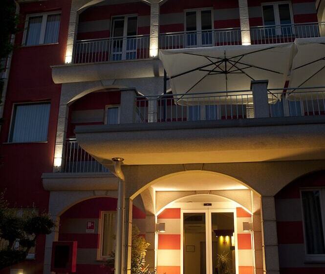 ホテル Mediterraneo