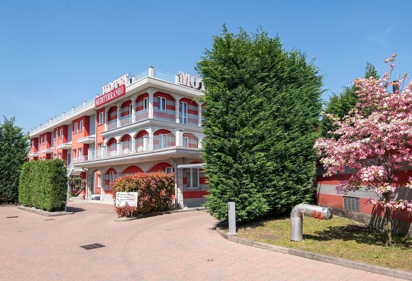 ホテル Mediterraneo