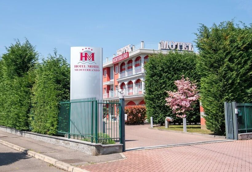 ホテル Mediterraneo