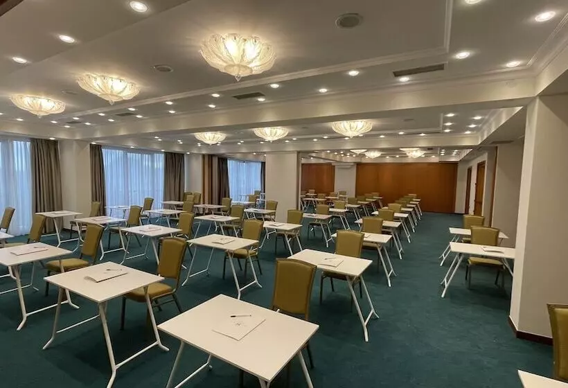 My Way Hotel & Events