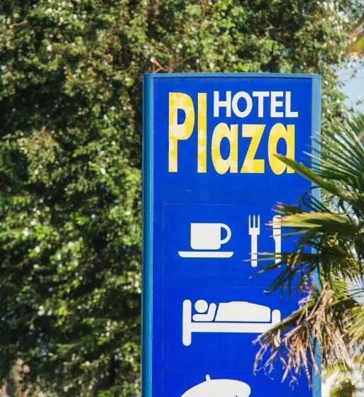 호텔 Plaza