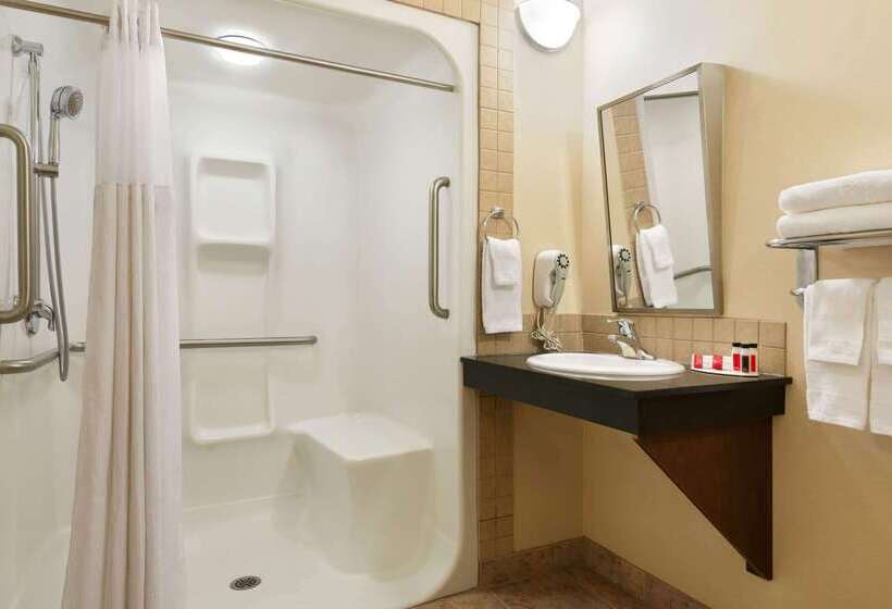 호텔 Ramada By Wyndham Drayton Valley