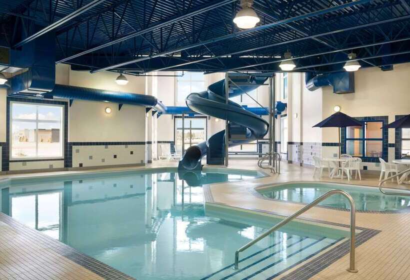 호텔 Ramada By Wyndham Drayton Valley