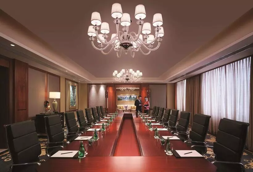 Отель Shangrila Guilin