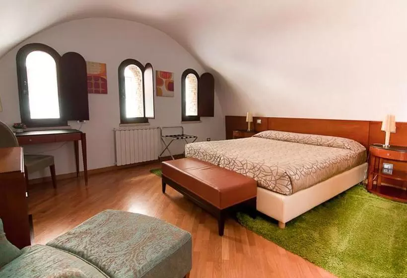 Hotel St. Peter  Six Rooms & Suites