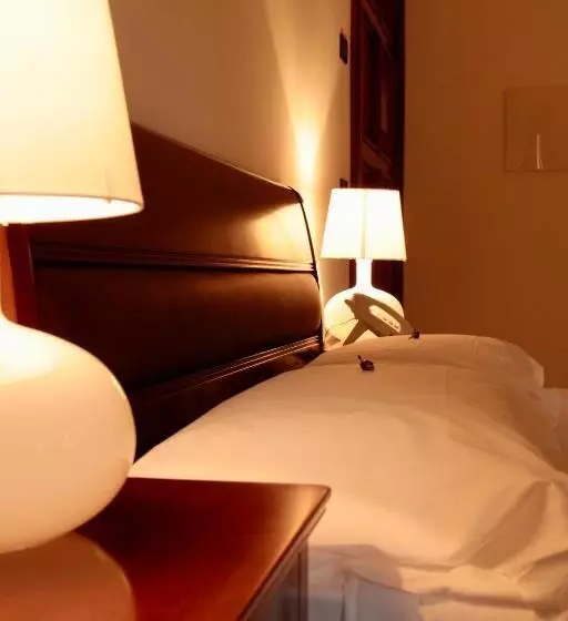 Hotel St. Peter  Six Rooms & Suites