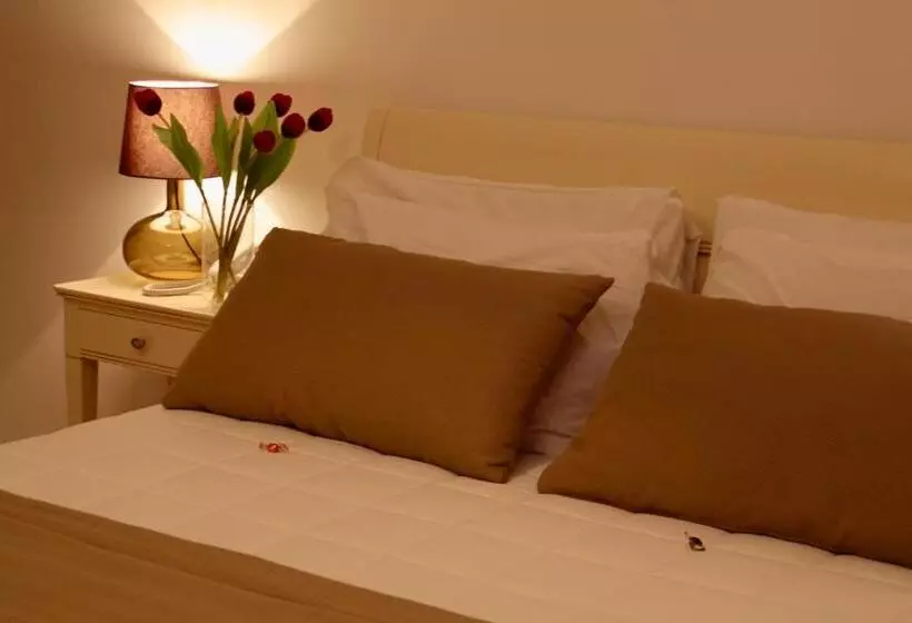 Hotel St. Peter  Six Rooms & Suites