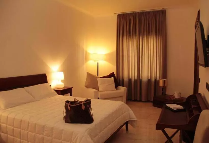 Hotel St. Peter  Six Rooms & Suites